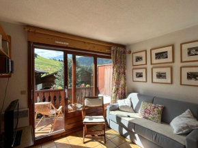 Appart cosy 2 ch. avec garage, proche village et remontées mécaniques - FR-1-437-113